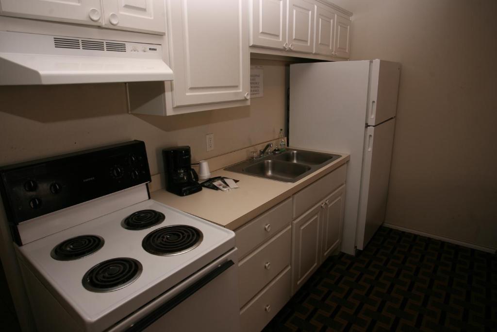 Andrews Motor Inn Habitación foto